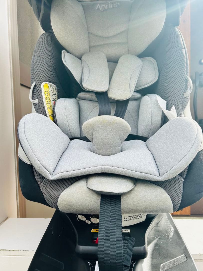 チャイルドシート　クルリラAC