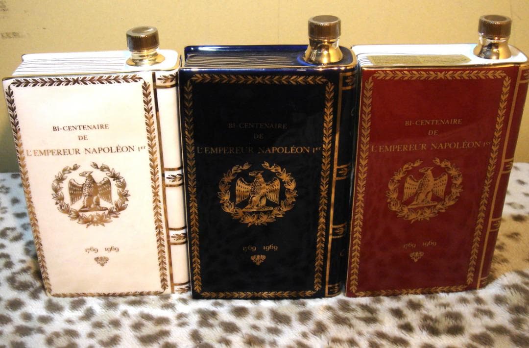 イ*ゴ様 未開栓★ナポレオン ブック３本 （総重量3700g）陶器ボトル★CAM