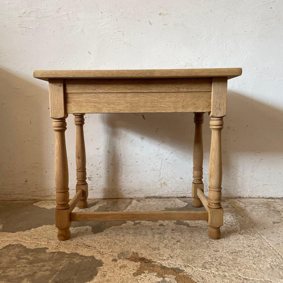 ビンテージ　サイドテーブル ベッドサイドテーブル　大　剥離