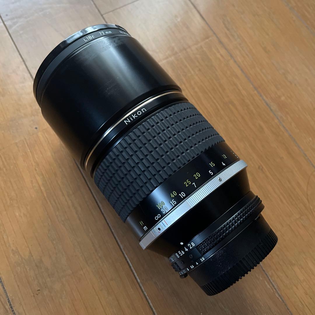 Nikon 180mmレンズ f/2.8