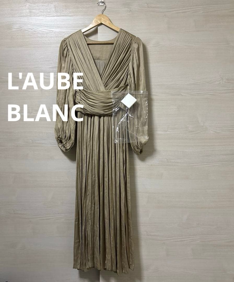 L'AUBE BLANC★新品 タグ付き Flare Pleats Dress