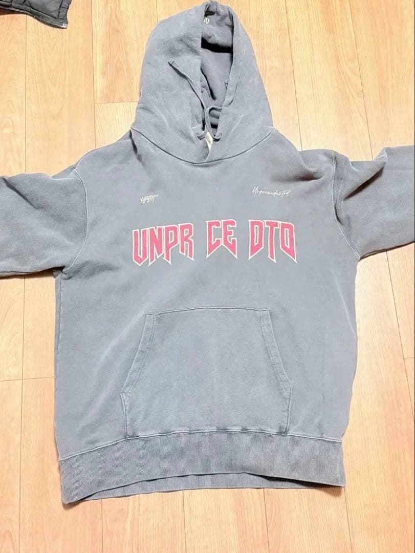 UPD’T UNPR CE DTD ロゴ　パーカー updt 武尊