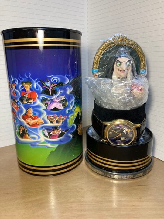 ディズニー　シリアルナンバー入り腕時計