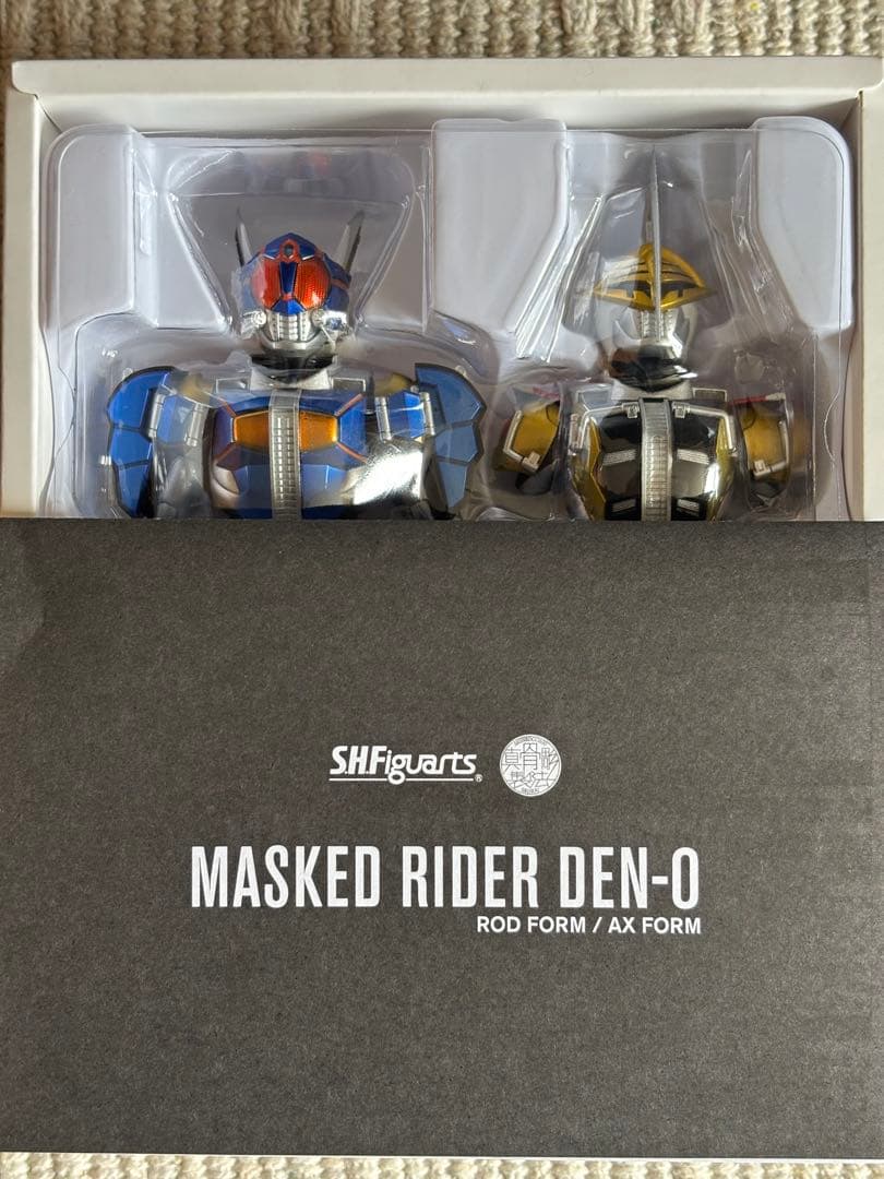 BANDAI S.H.Figuarts仮面ライダー電王