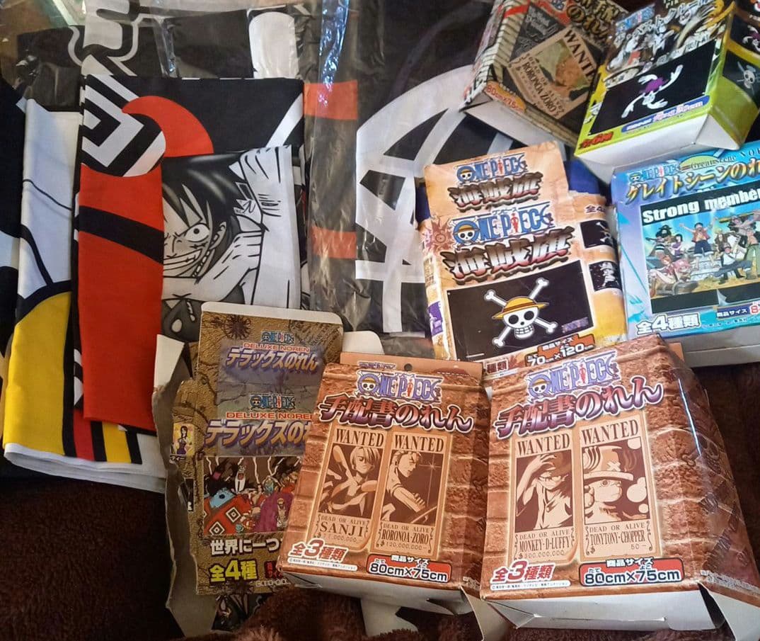 激レア☆ONE PIECE☆キャラクター☆海賊旗&のれん☆大量セット♪17点