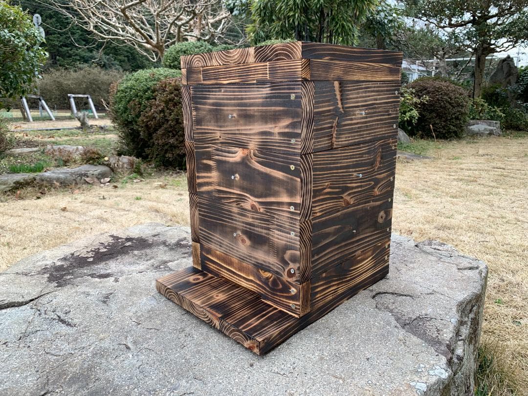 日本蜜蜂重箱式巣箱３段【巣落下防止ワイヤー着脱式】完成品 送料込