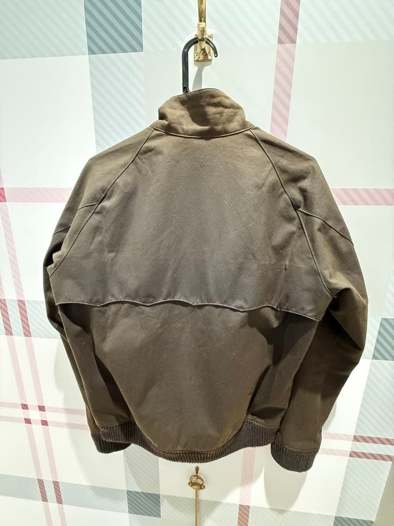 【美品】Barbour x BARACUTA コラボ ワックスジャケット　OLV