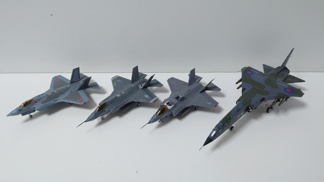 ピットロード PIT-ROAD F35、TSR2 塗装済み組み立て プラモデル