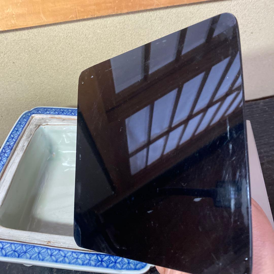 大明万暦年制年号　染付獣頭脚付筆洗