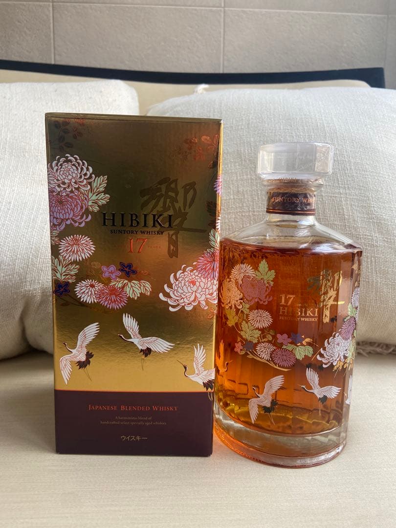 サントリー響　意匠ボトル　花鳥風月　17年