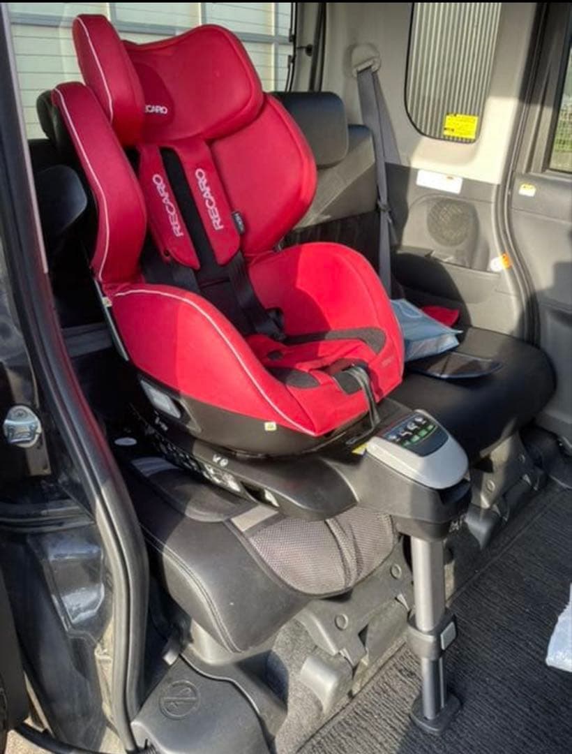 RECARO ZERO.1 チャイルドシート ISOFIX対応　クリーニング済