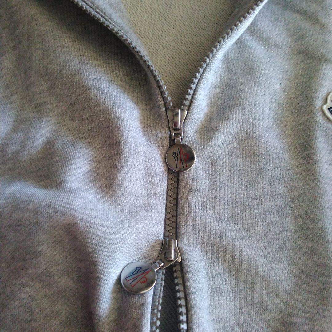 MONCLERスウェットジャンパー美品専用です。