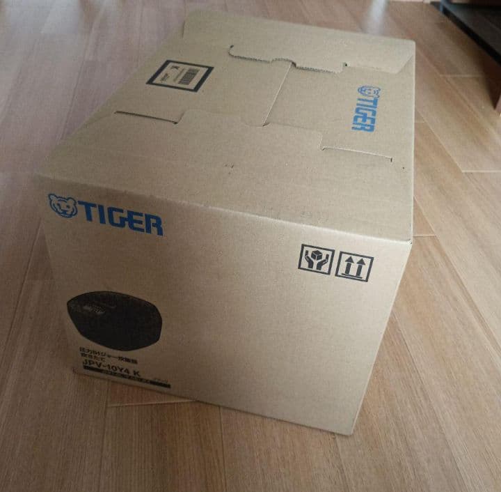TIGER　圧力IHジャー　炊飯器 　JPV-10Y4-K 　ブラック