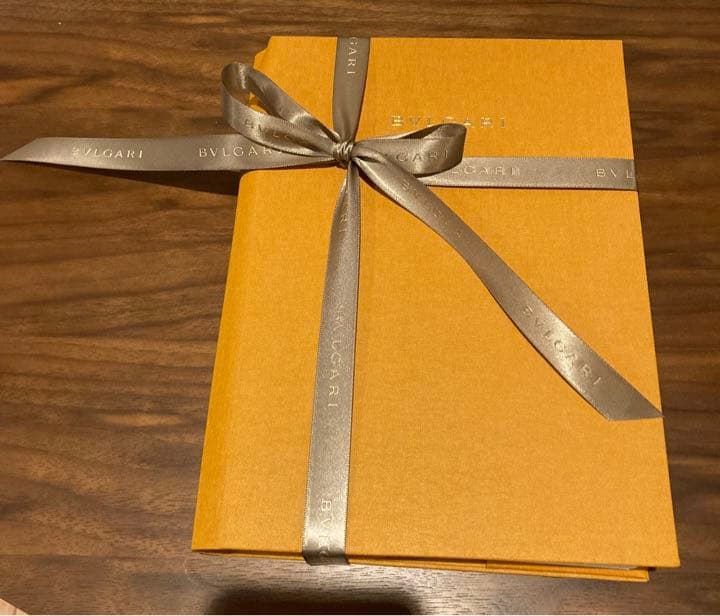 ブルガリ　ビーゼロワン手帳