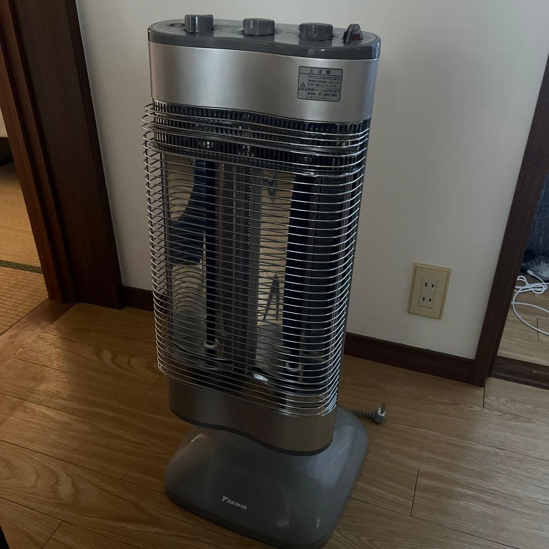 ダイキン 遠赤外線ヒーター セラムヒート
