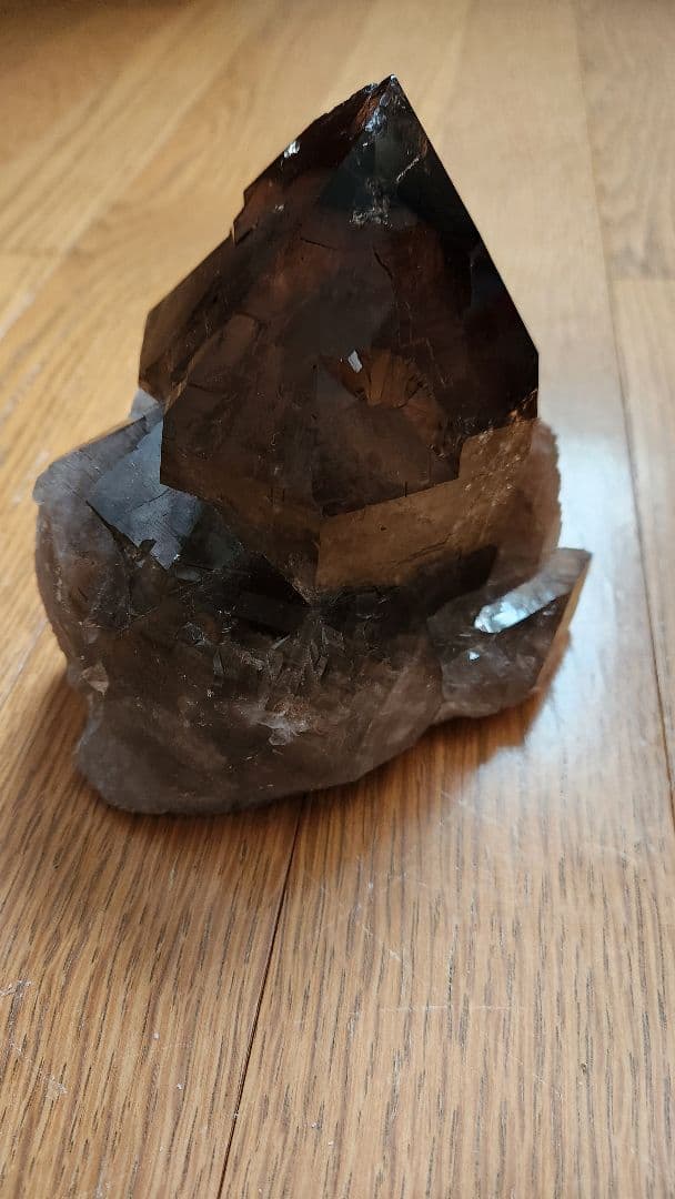 新春値下げ✨1.41kg　極上　エレスチャルスモーキークォーツカテドラル　水晶