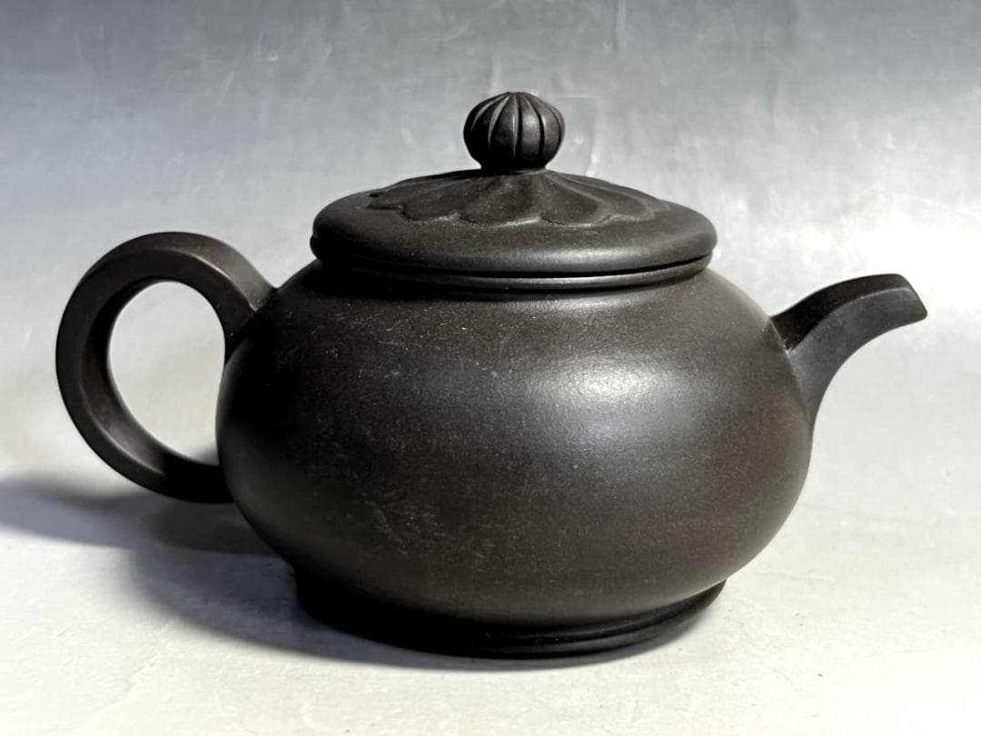 急須■周桂珍制 紫砂壺 紫泥 後手 菊花摘み 中国古美術 古玩 唐物 時代骨董■