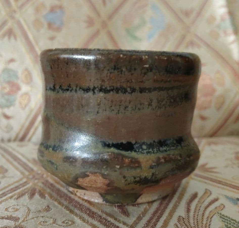 隠迫間穴窯 鉄釉 ぐい呑 G12