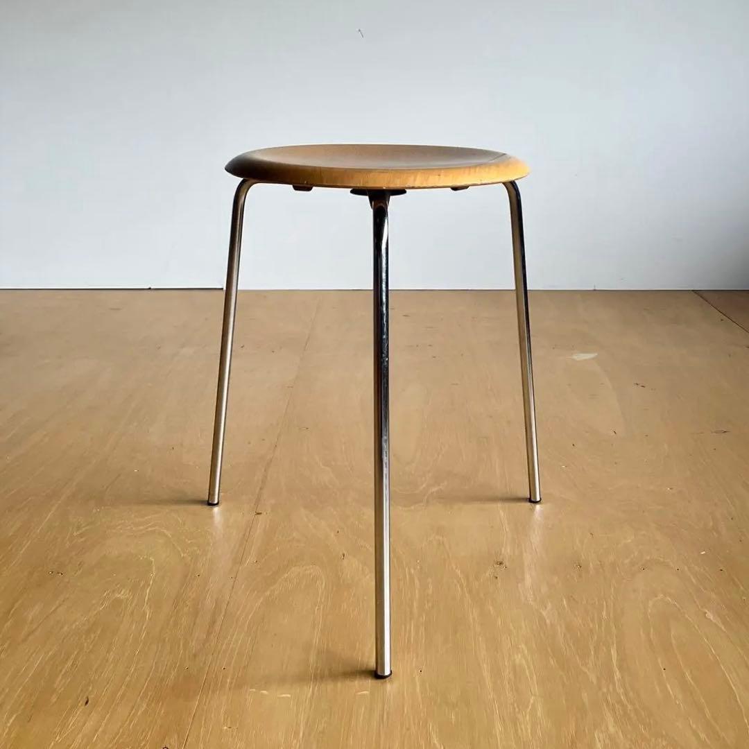 スツール Arne Jacobsen 3170 FRITZ HANSEN