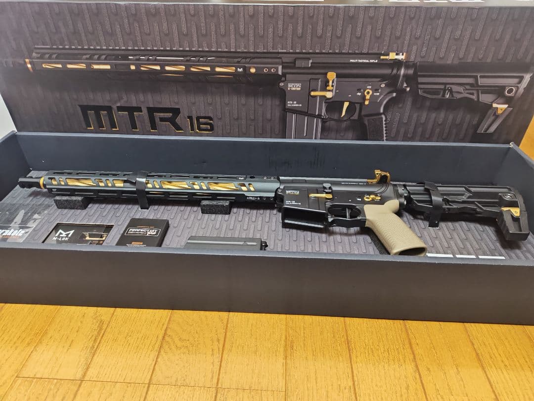 東京マルイ　ガスブローバックMTR16 G-Edition トイガン