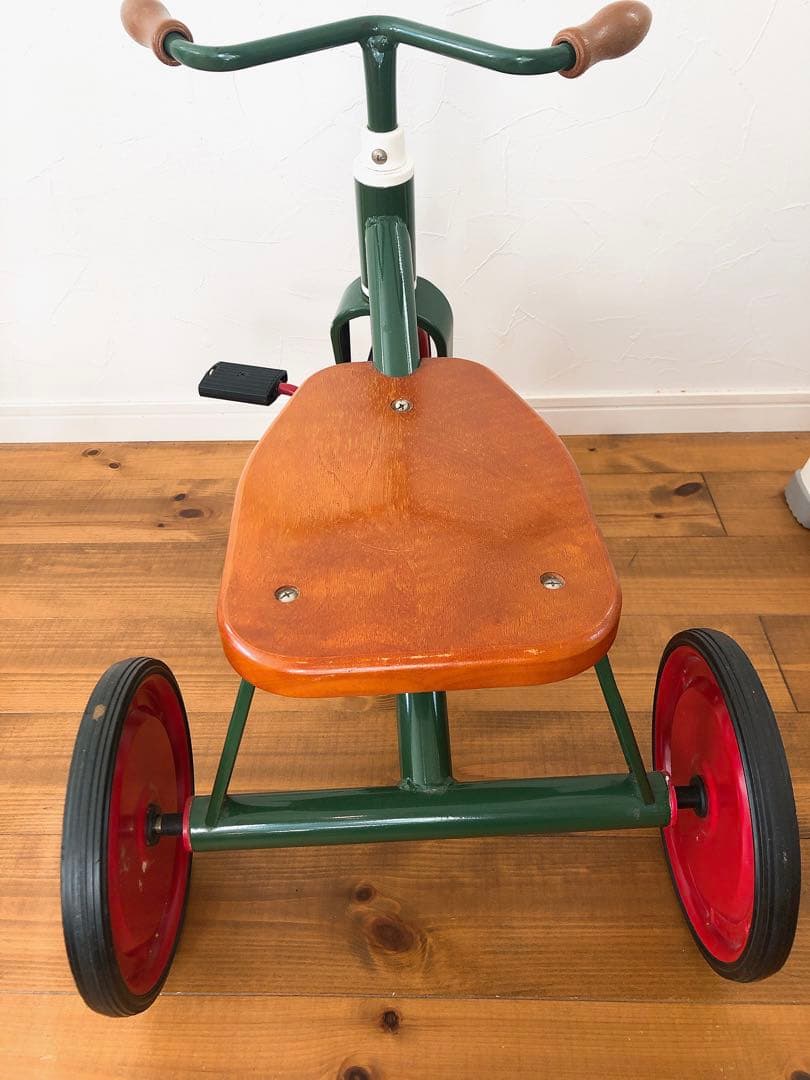 3輪車　室内のりもの　足漕ぎ　バギー