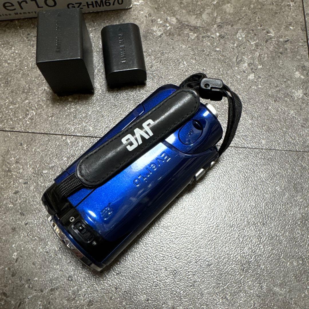 美品おまけ付き　Everio GZ-HM670 ⭐︎HD⭐︎ビデオカメラ⭐︎