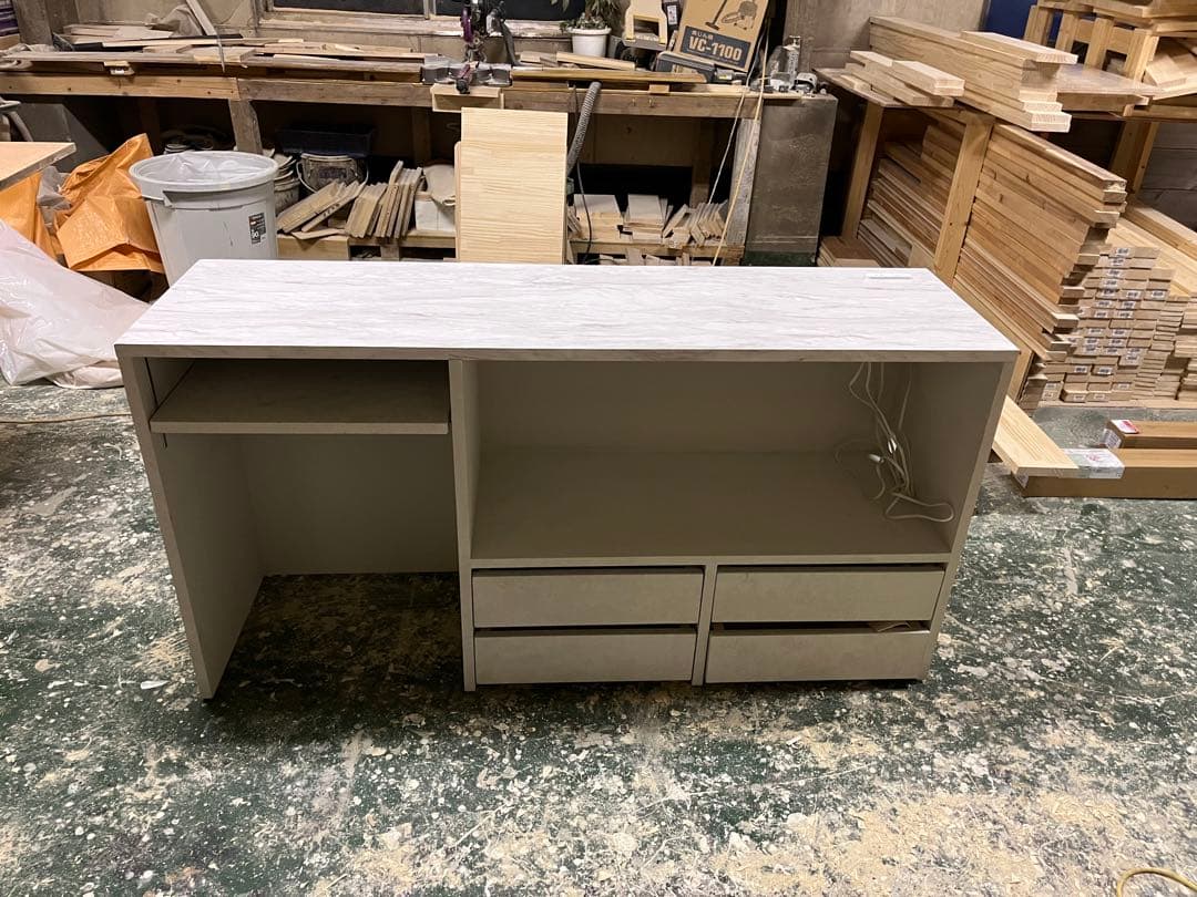 現品処分品　メラミン　キッチンテーブルホワイト木製テーブル 引き出し4つ付き