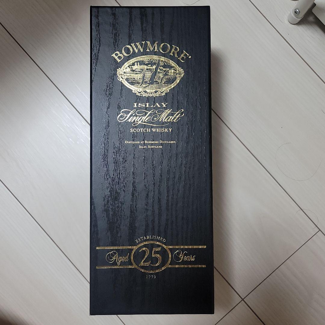 BOWMORE 25年 スコッチウイスキー ギフトボックス付き