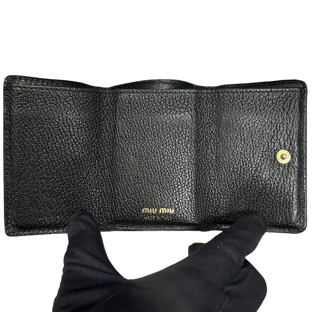 希少✨ミュウミュウ 三つ折り財布 リボン マドラス クリスタル ブラック