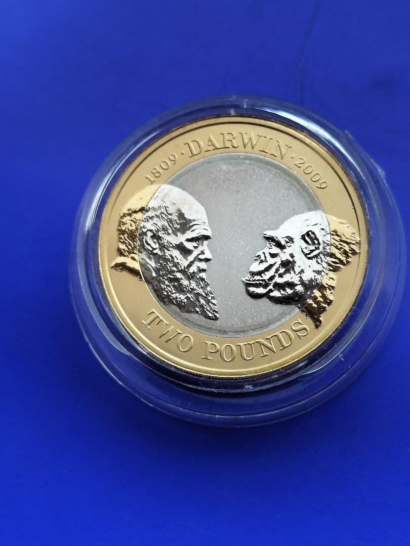 イギリス　2ポンドバイメタルピエフォー銀貨（チャールズ・ダーウィン）2009年