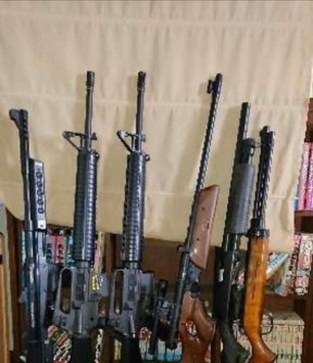 飾り一丁　電動二丁バッテリーはでんちはなし　コッキング一丁