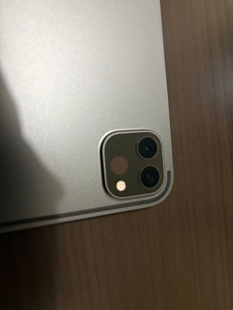 12.9インチ iPad Pro 128GB（第4世代）