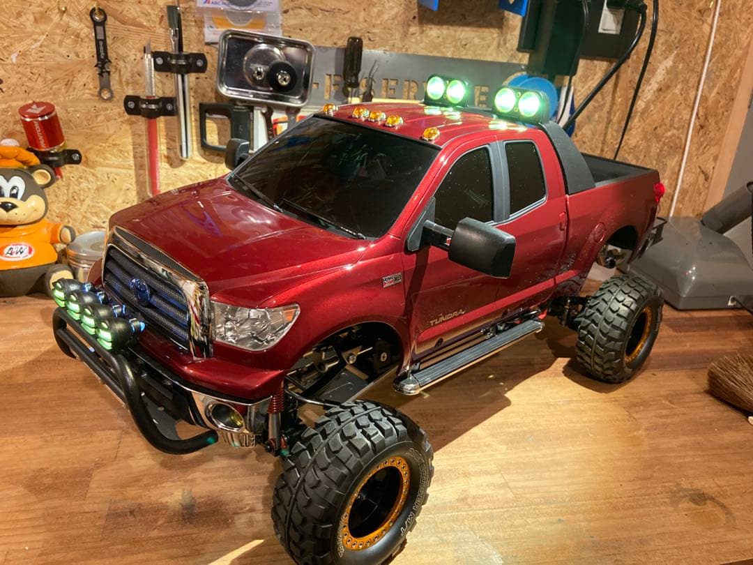 タミヤタンドラカスタム　実車北米トヨタカラー3Q3ウレタン塗装INJORAアルミ