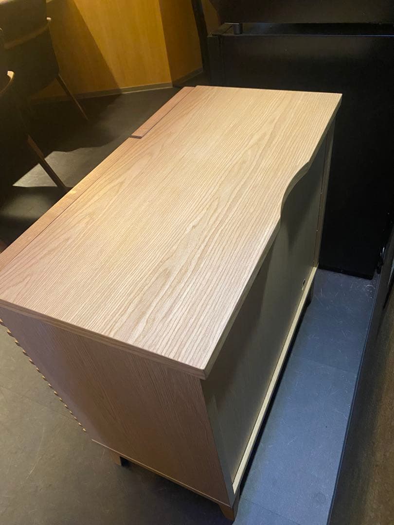 【引き取り限定】北欧風 木製キャビネット サイドボード 収納棚