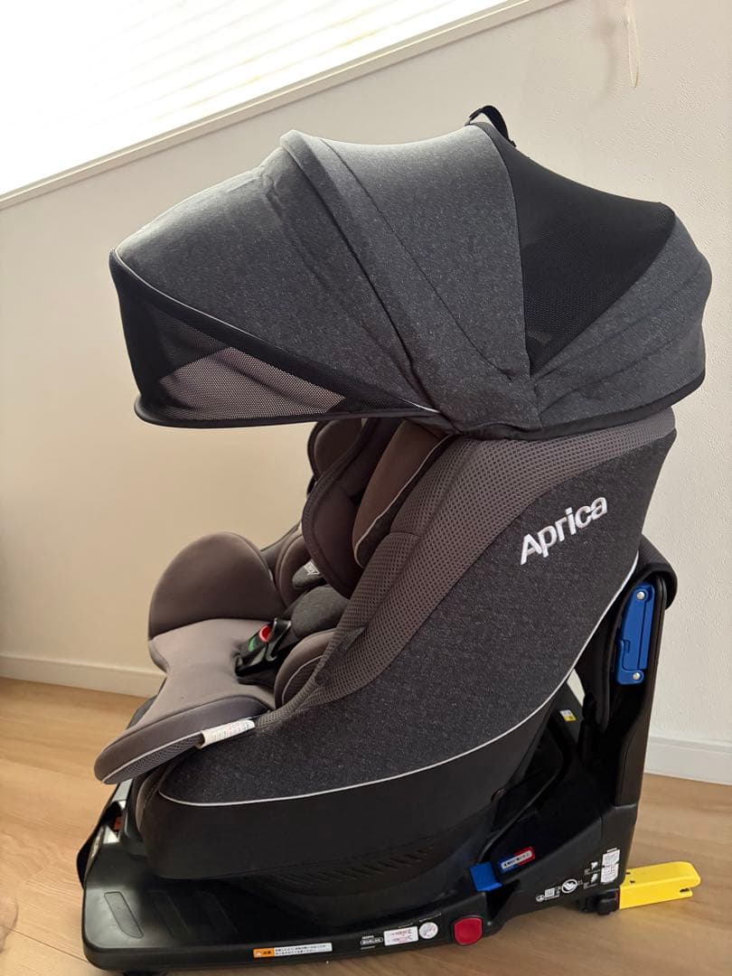 Aprica クルリラ　プレミアム　ISOFIX シートベルト