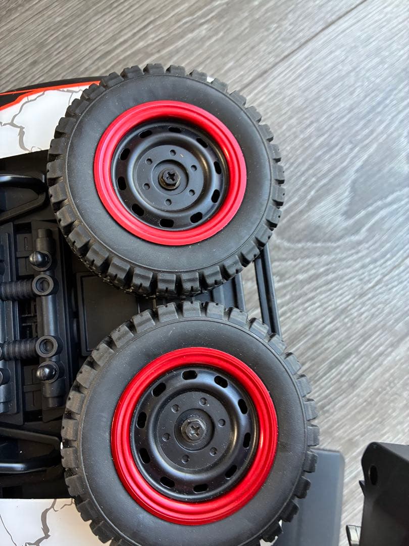 カスタム品 ラジコン　高速　メタルパーツ　バッテリーは一個です