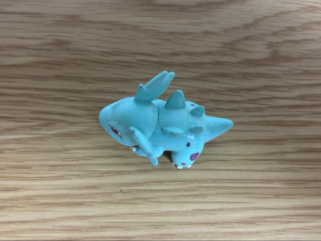 モンコレ　ニドリーナ　ポケモン　フィギュア　激レア　初期