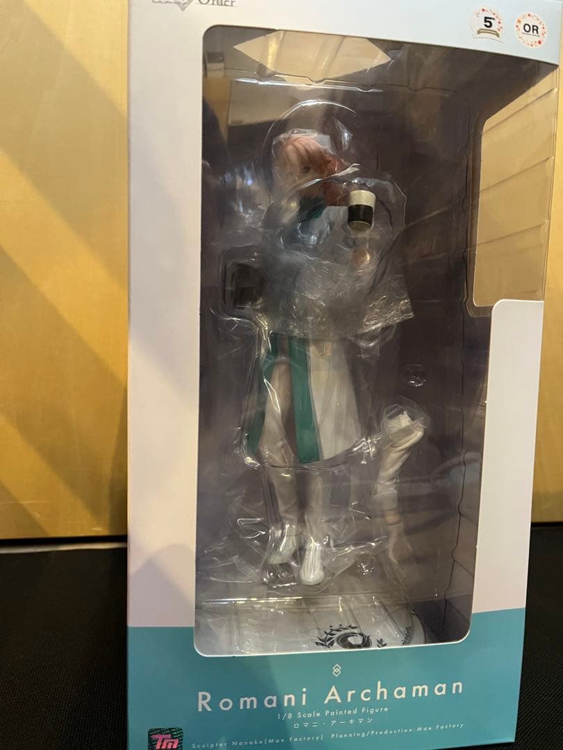 FGO ロマニ・アーキマン 1/8スケールフィギュア