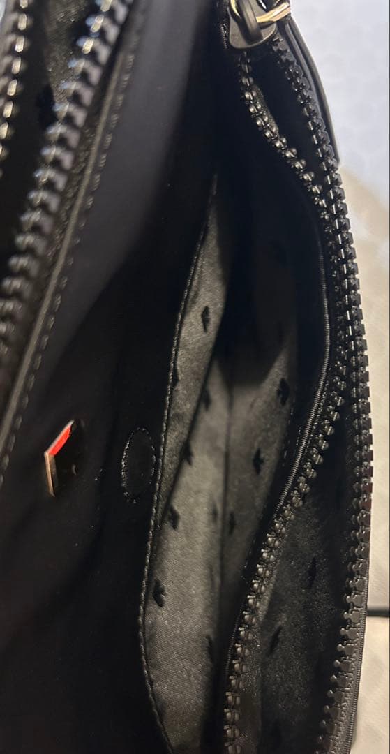 ケイトスペード　ショルダーバッグ　ナイロン　ブラック　スペード　ロゴ