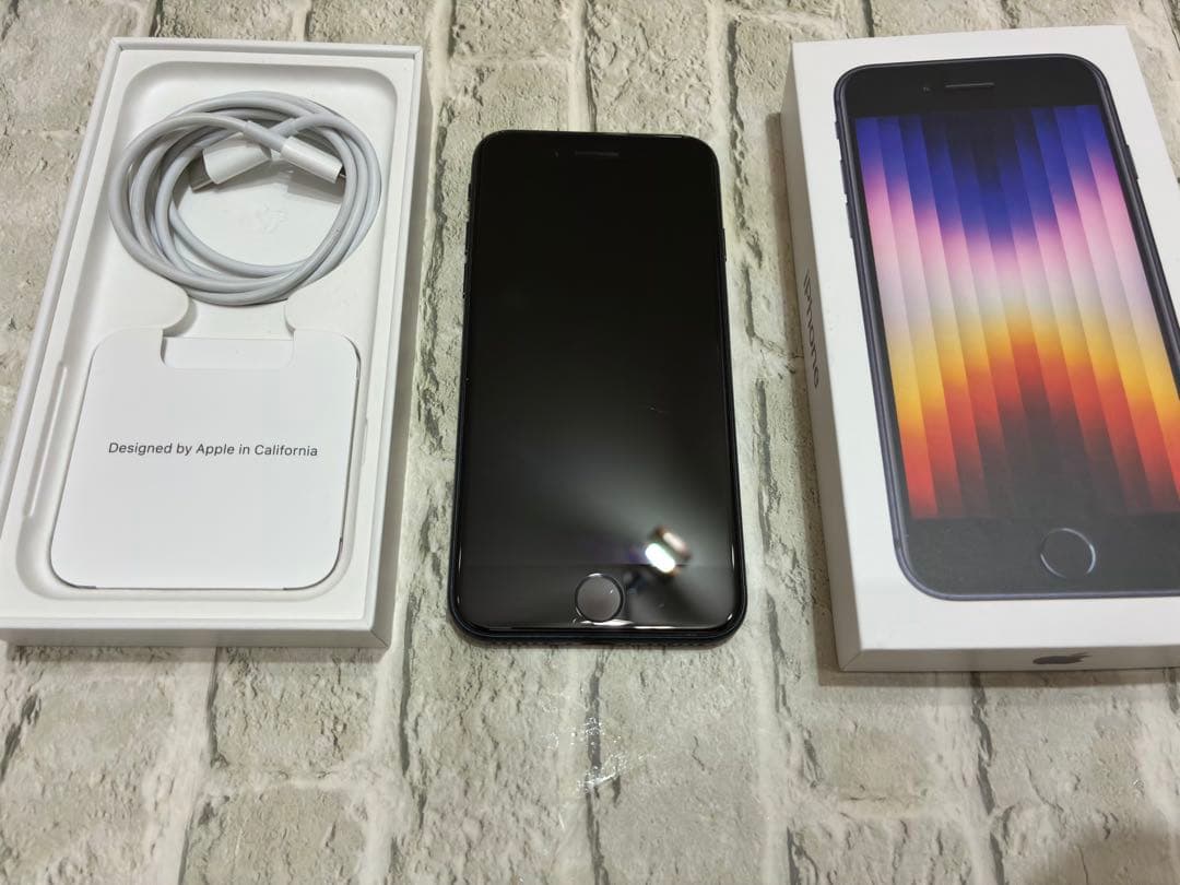 iPhoneSE3 本体128GB ブラック　修理交換歴無し