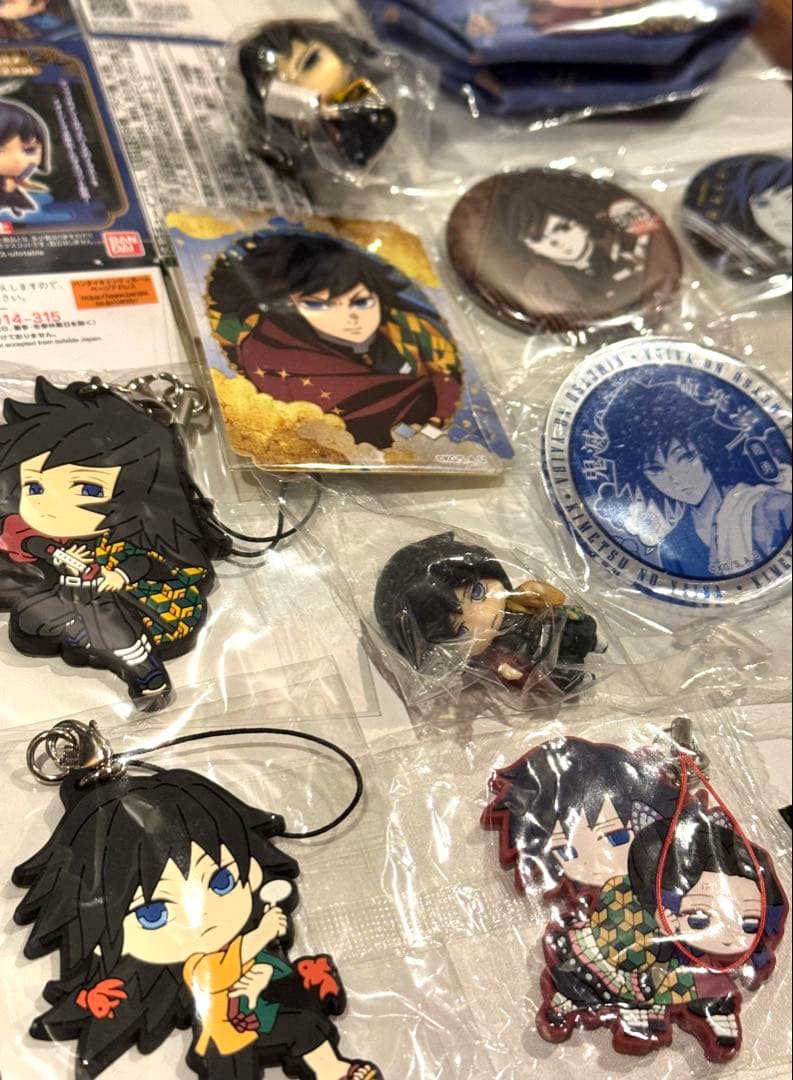 鬼滅の刃 冨岡義勇 缶バッジ マスコット アクキー ラバーストラップ 過去グッズ