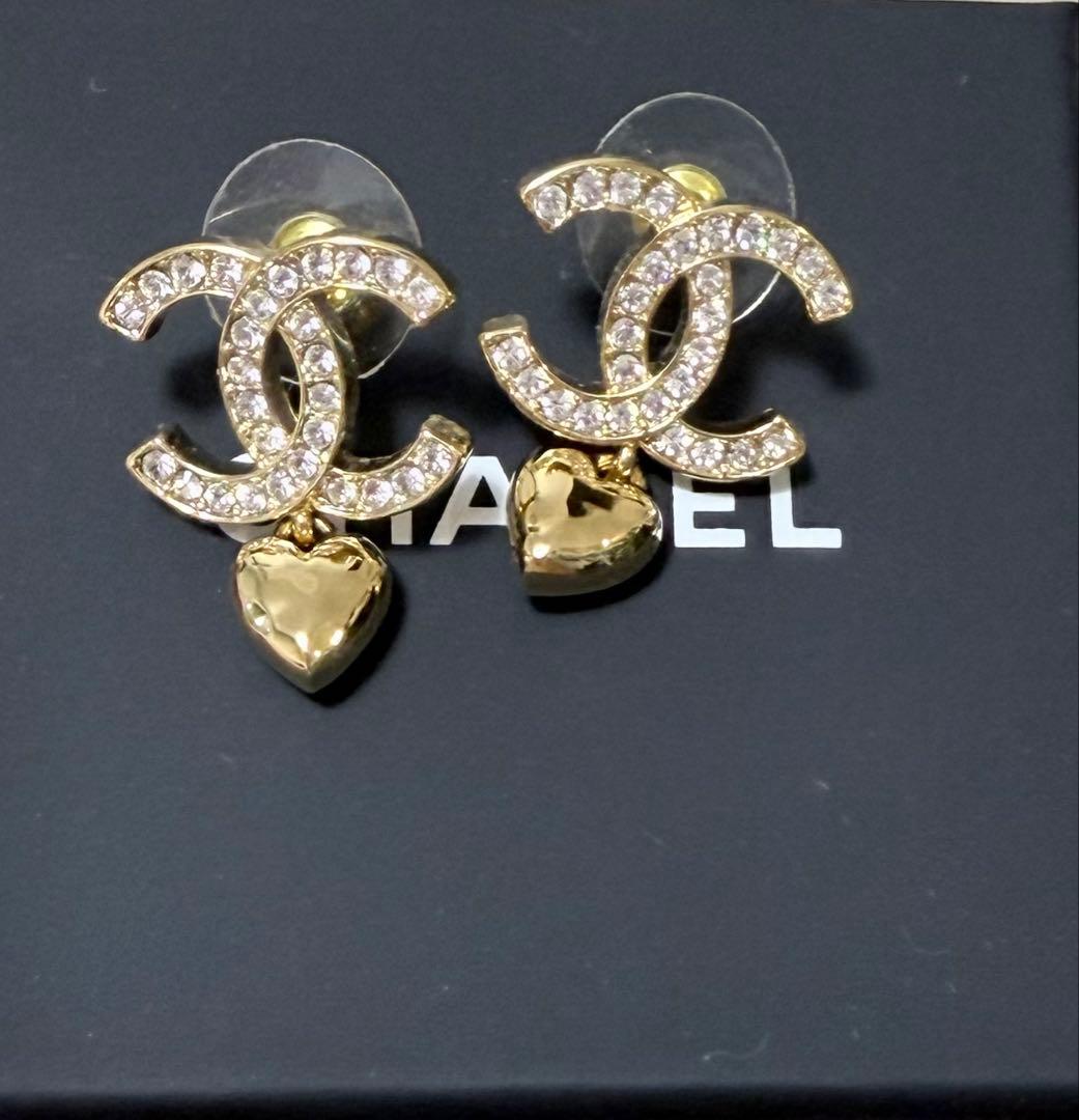 CHANEL CCロゴ ハートチャーム ピアス　正規品