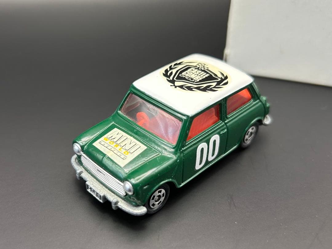 tomica MINI COOPER ミニクーパー　トラフィック　日本製