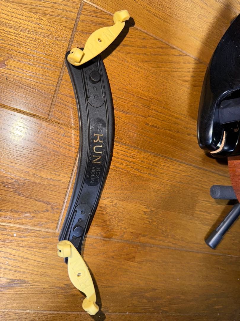 YAMAHA YEV104 エレクトリックバイオリン　カーボン弓肩当て付き