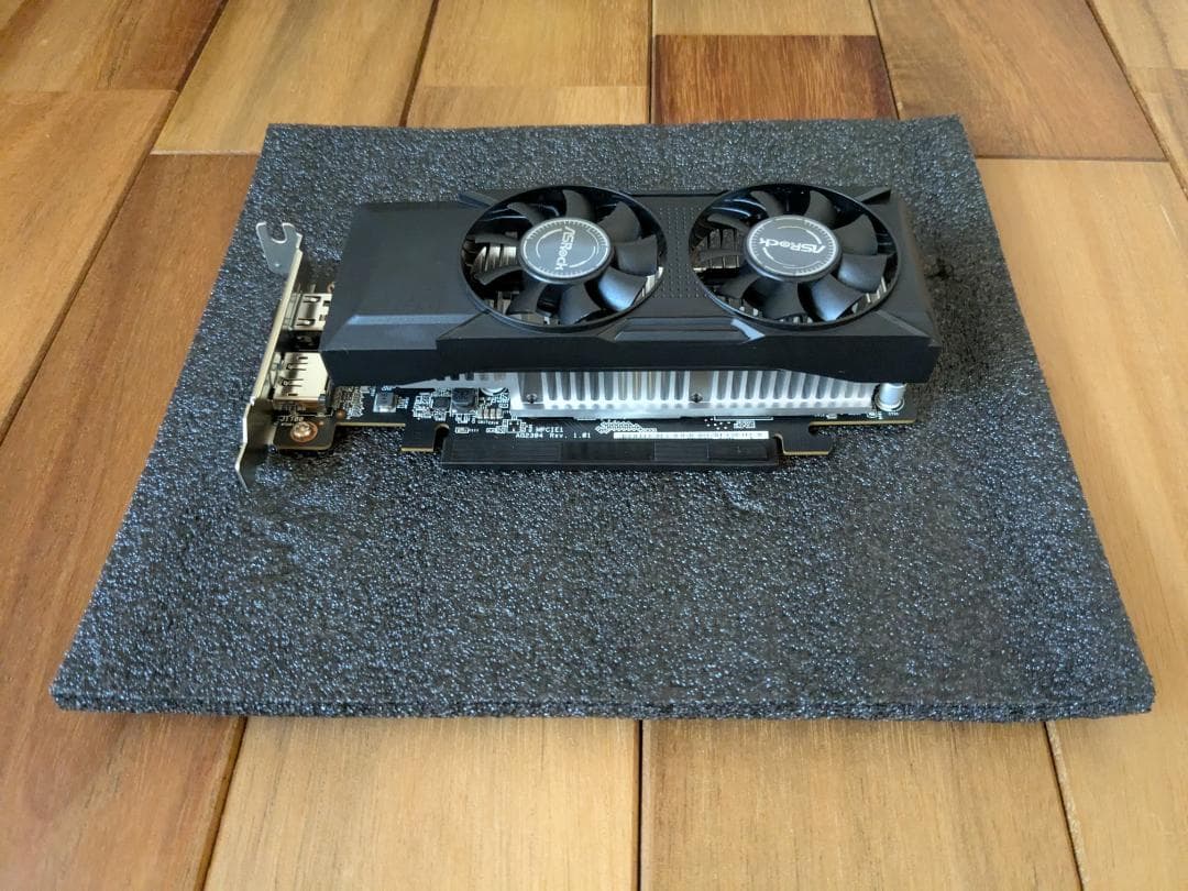 グラフィックボード・グラボ・ビデオカード Radeon RX550 Low Profile 4GB