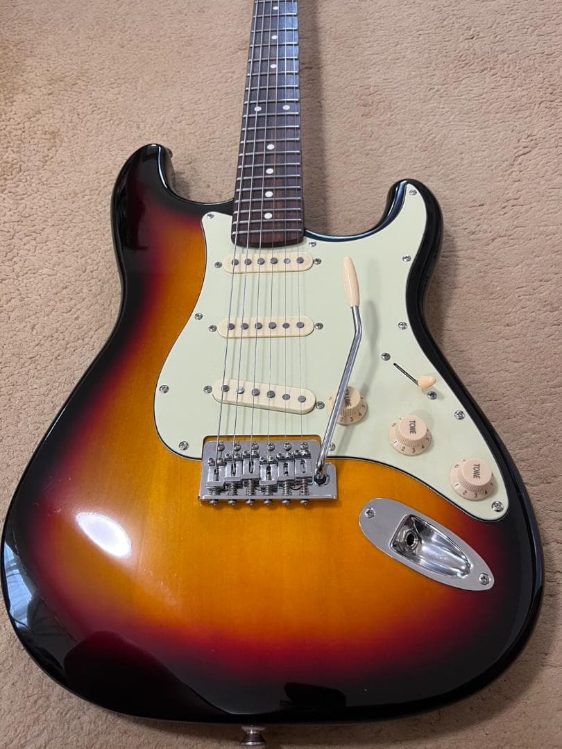 笑うギター！マグナムロック付 MAVIS MST-800