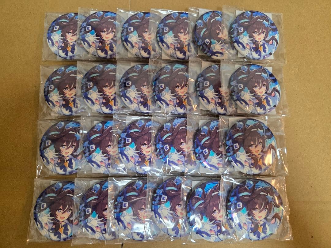 ウマ娘　ヴィブロス・ネオ　コスモピュエラ　缶バ　痛バ