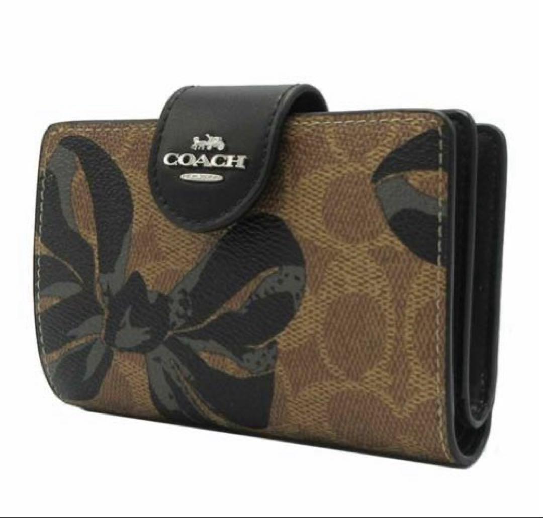 プレゼント 新品未使用 COACH 二つ折り財布 リボン柄大人可愛いシグネチャー