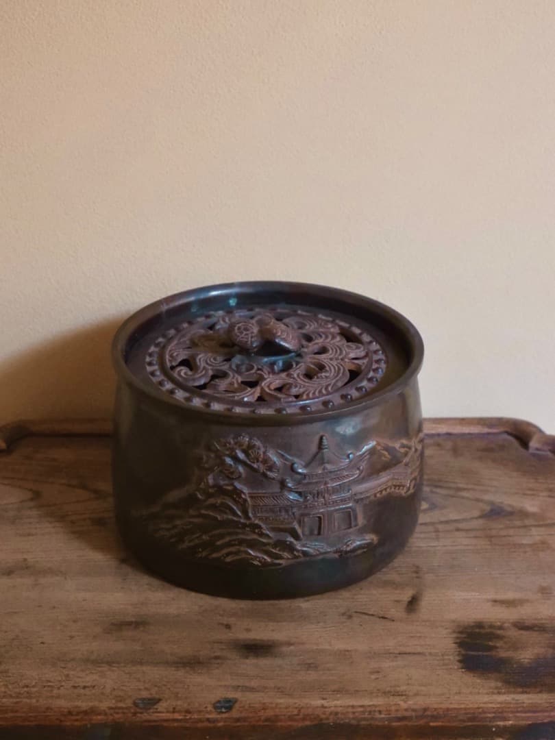 楼閣山水紋　霊芝摘蓋　建水　銅製　茶道具　佐渡銅器　重さ1900g　Q2331