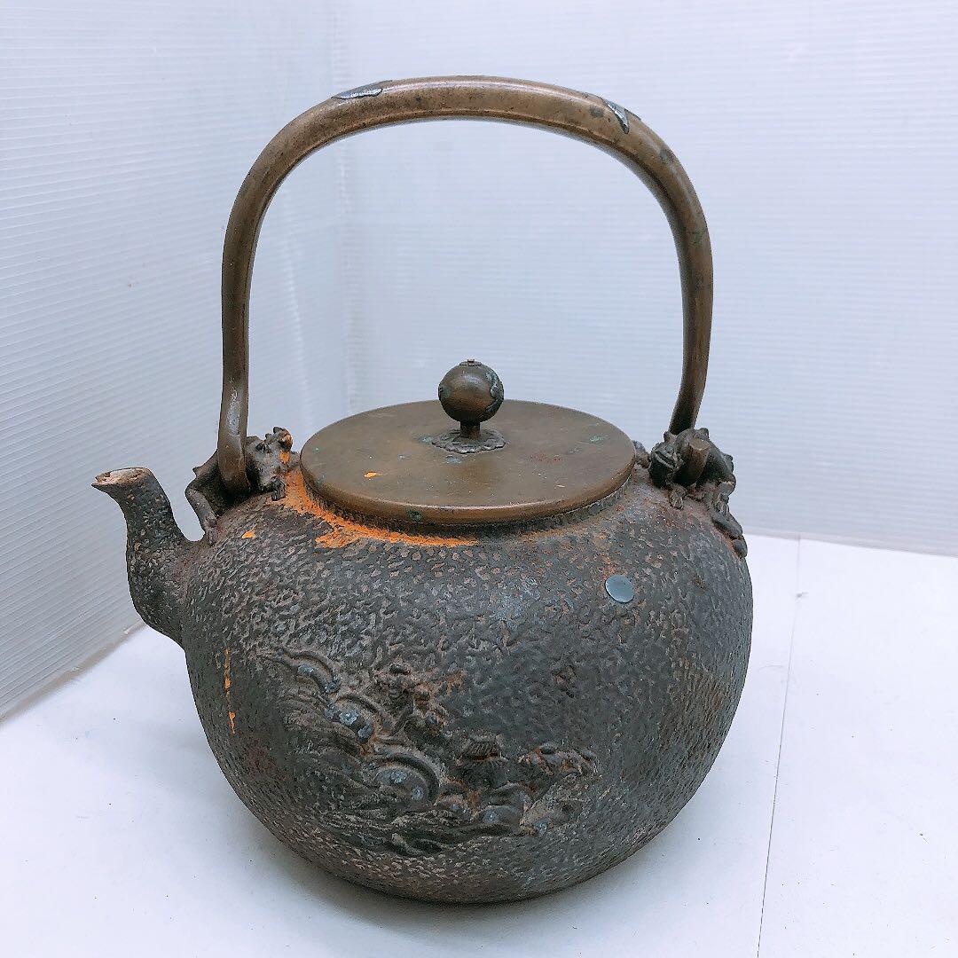 【要確認】日本亀文 鉄瓶 銅蓋 動物モチーフ 重さ約2.5kg アンティーク